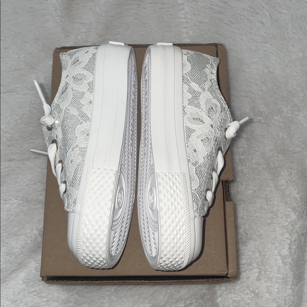 NWT NATURINO AYASY. Fabric sneakers in White - Picture 13 of 15